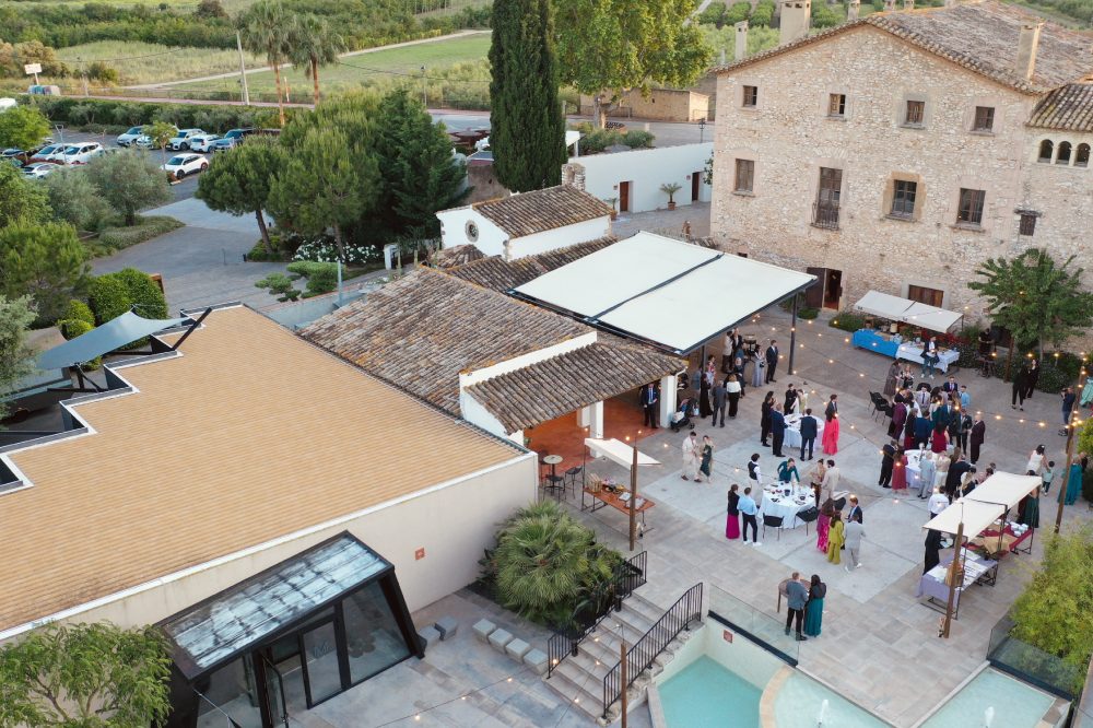 Masia-plaza-2