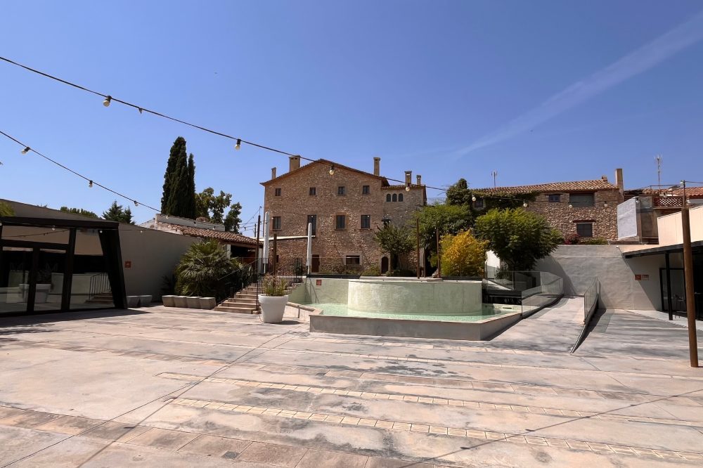 Plaza-de-la-Fuente-Masia-2